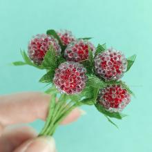 Ягоды КРУГЛЫЕ красный 1.5см (6шт) Ягоды КРУГЛЫЕ красный 1.5см (6шт)